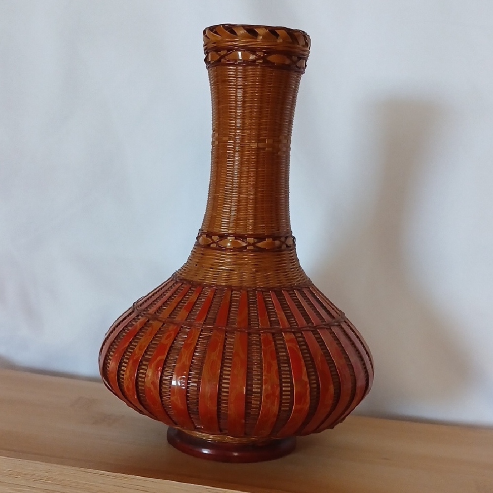 VTG Peoples Rep of China Woven AsianZhejiang Handicrafts Vase